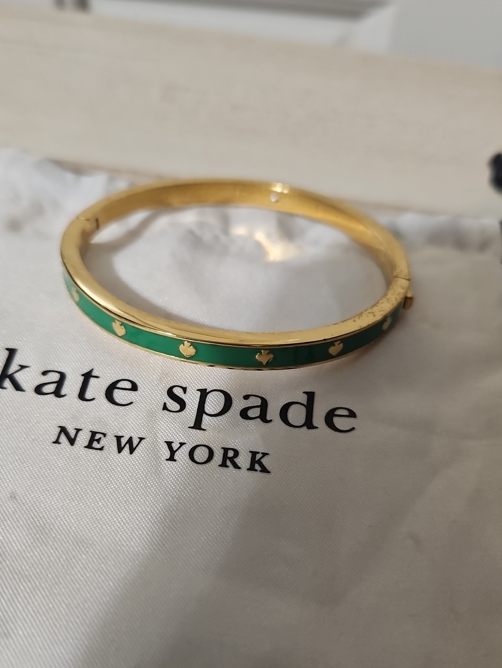 Kate Spade NWOT Gold-Tone Bracelet with Green Enamel, Hinged Cuff